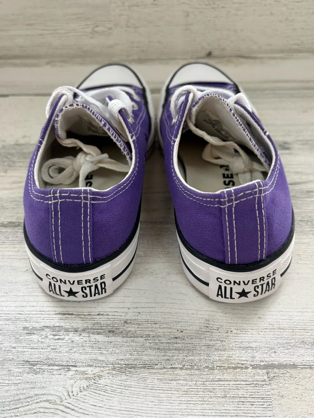 Converse CTAS Women’s Size 5 Big Girls Size 3.5 Low Top Lace Up Sneakers